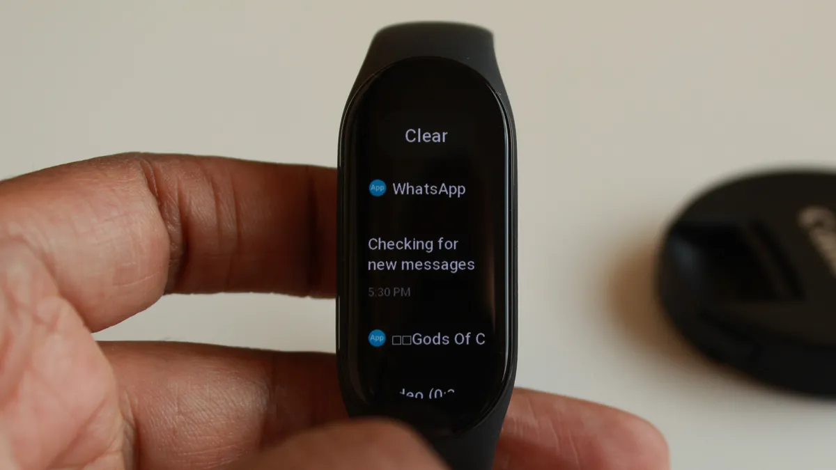How To Get WhatsApp Messages on Your Mi Band Using Mi Fitness