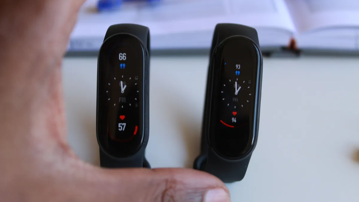 Mi Band 6 vs Mi Band 5-Display and Watch Faces